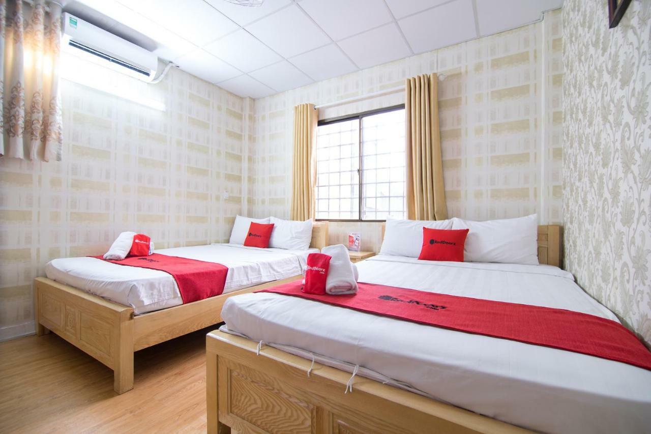 Готель Reddoorz @ Pham Ngu Lao Street 4 Хошимін Екстер'єр фото