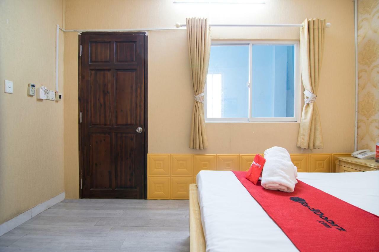 Готель Reddoorz @ Pham Ngu Lao Street 4 Хошимін Екстер'єр фото