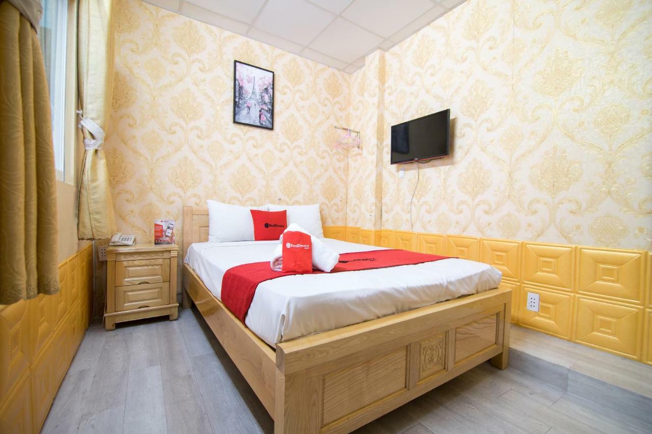 Готель Reddoorz @ Pham Ngu Lao Street 4 Хошимін Екстер'єр фото