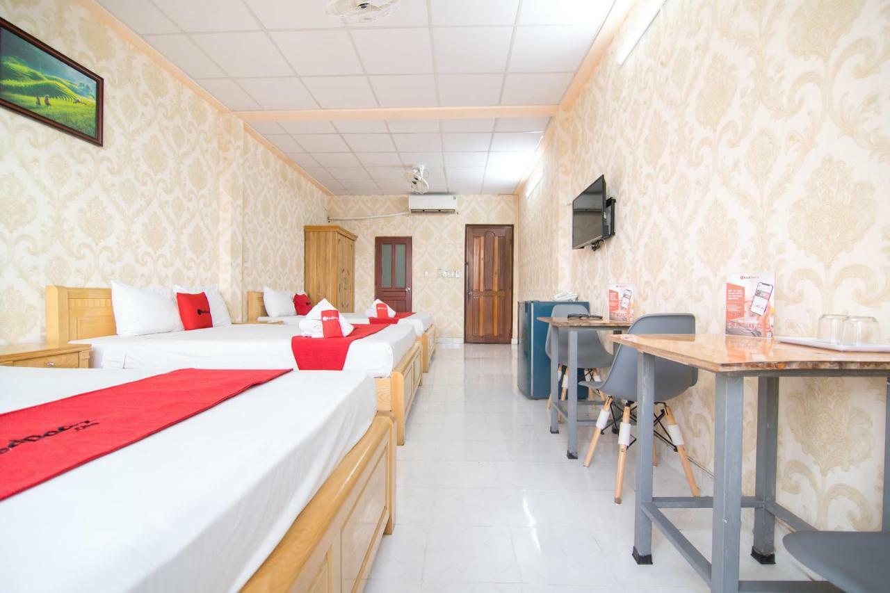 Готель Reddoorz @ Pham Ngu Lao Street 4 Хошимін Екстер'єр фото