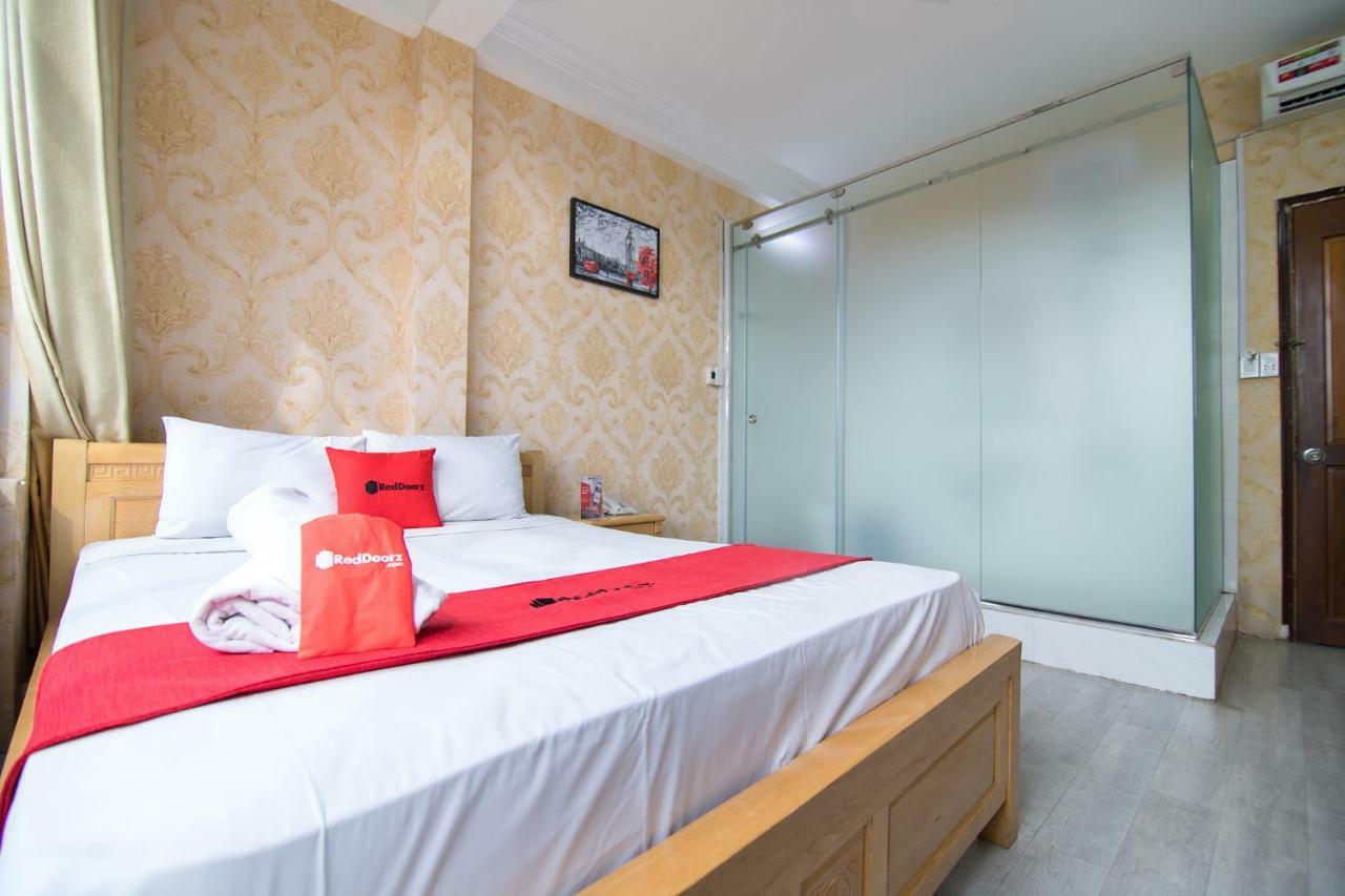 Готель Reddoorz @ Pham Ngu Lao Street 4 Хошимін Екстер'єр фото