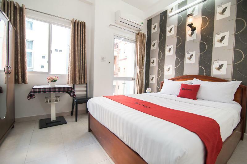Готель Reddoorz @ Pham Ngu Lao Street 4 Хошимін Екстер'єр фото