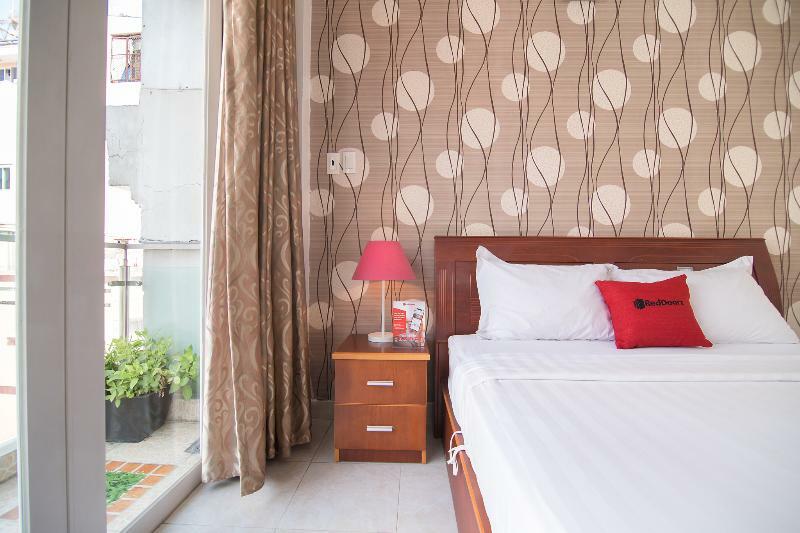 Готель Reddoorz @ Pham Ngu Lao Street 4 Хошимін Екстер'єр фото