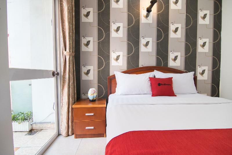Готель Reddoorz @ Pham Ngu Lao Street 4 Хошимін Екстер'єр фото