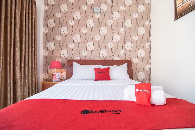 Готель Reddoorz @ Pham Ngu Lao Street 4 Хошимін Екстер'єр фото