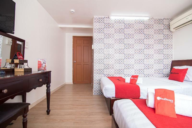 Готель Reddoorz @ Pham Ngu Lao Street 4 Хошимін Екстер'єр фото